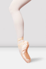 Load image into Gallery viewer, Bloch ESO162L Balance Lisse Pointe Shoe

